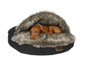 Snuggle Dreamer CaptainFluffy Black
