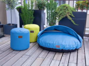 snuggle-dreamer-outdoor-hundehoehle_picknicker-blau-hocker-Siton